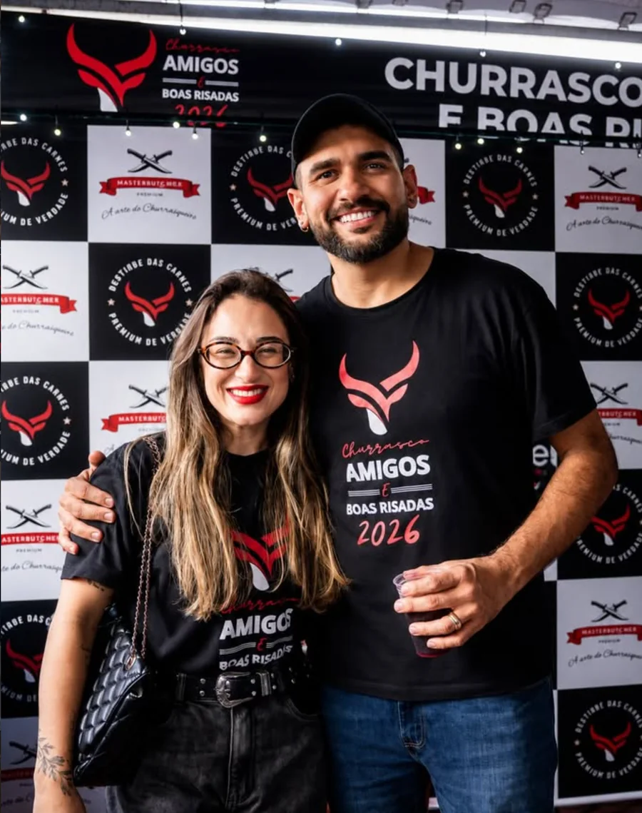 Adriano e Nanda em evento